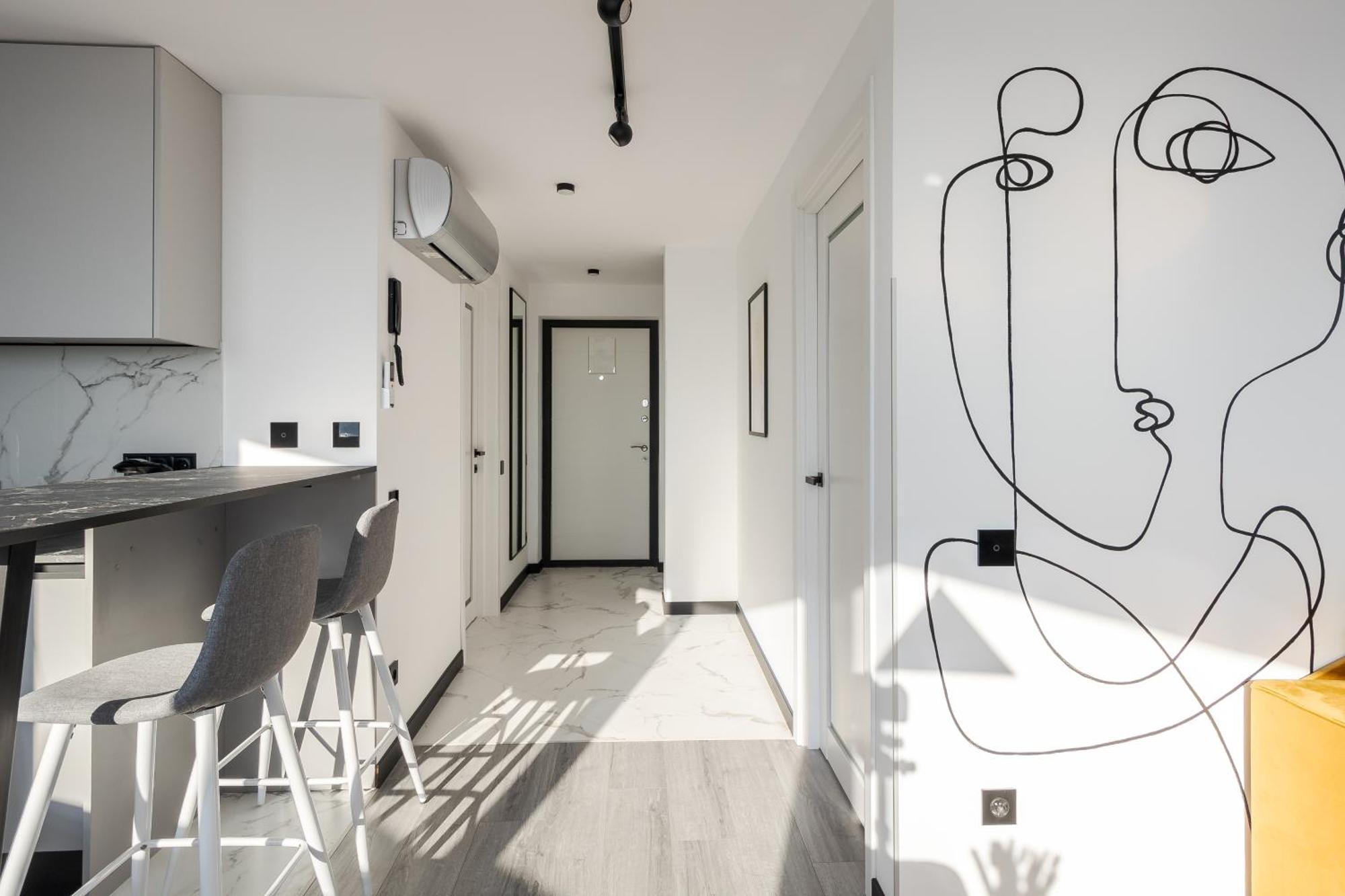 77 Views Apartments By Inshi Lviv Exterior photo