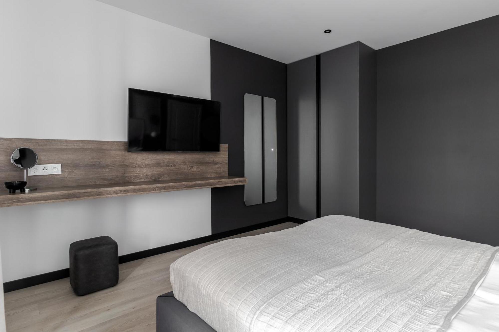 77 Views Apartments By Inshi Lviv Exterior photo